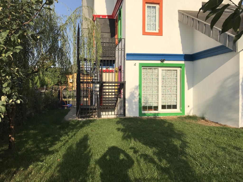 Oyun Parkı & Bahçe